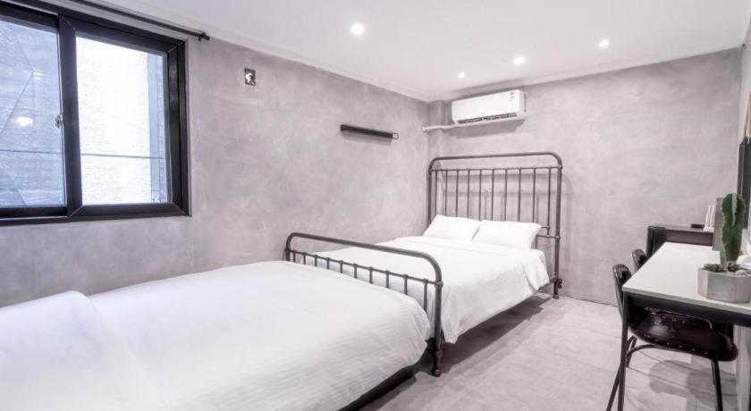 Hotel Elephant Puszan Kültér fotó