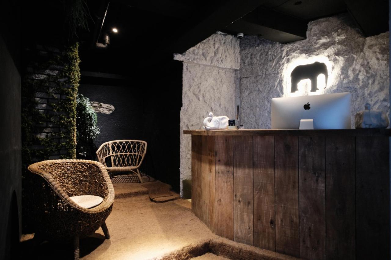 Hotel Elephant Puszan Kültér fotó